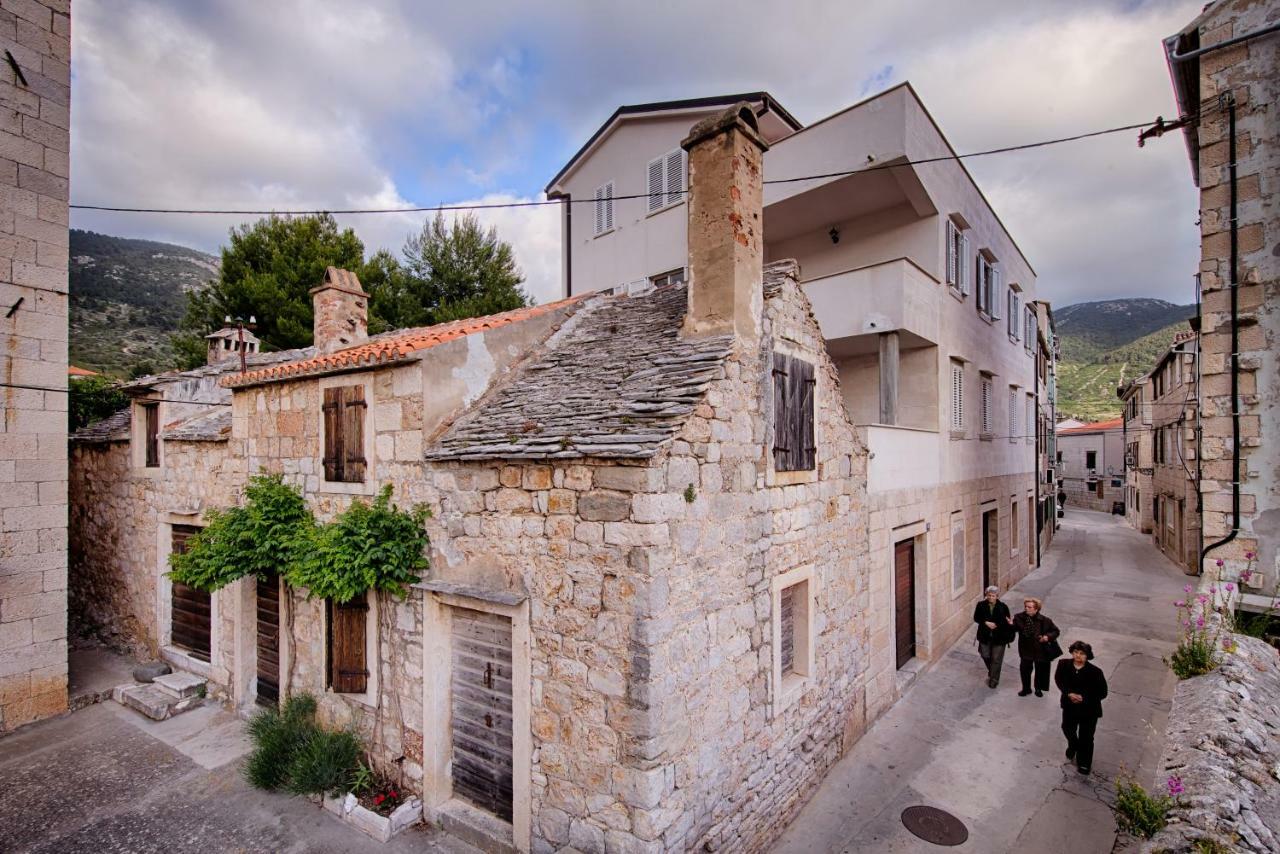 Apartments Marinkovic Komiža Exterior foto