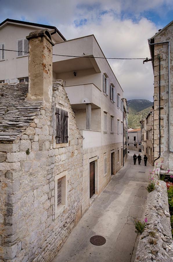 Apartments Marinkovic Komiža Exterior foto